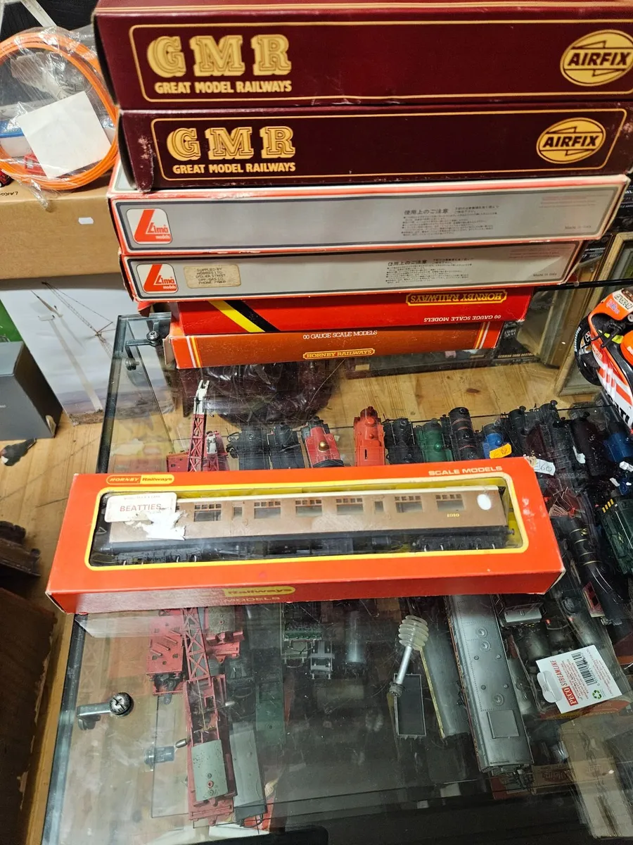 Hornby OO Gauge Carraige