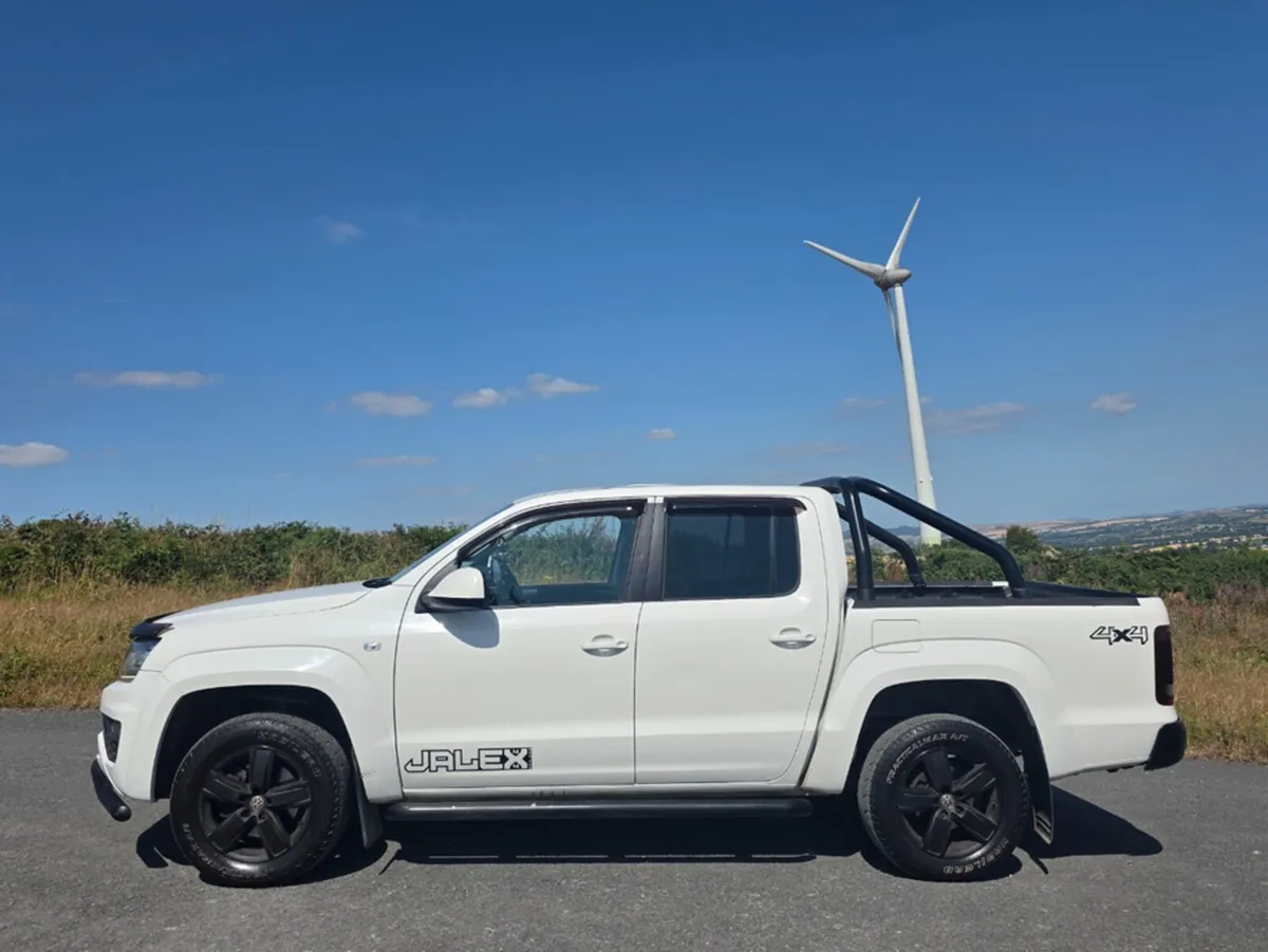 Volkswagen Amarok 3.0 TDI V6 HIGHLINE 224 INC VAT - Image 3