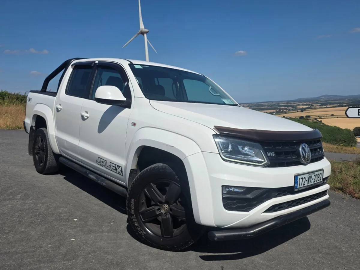 Volkswagen Amarok 3.0 TDI V6 HIGHLINE 224 INC VAT - Image 1
