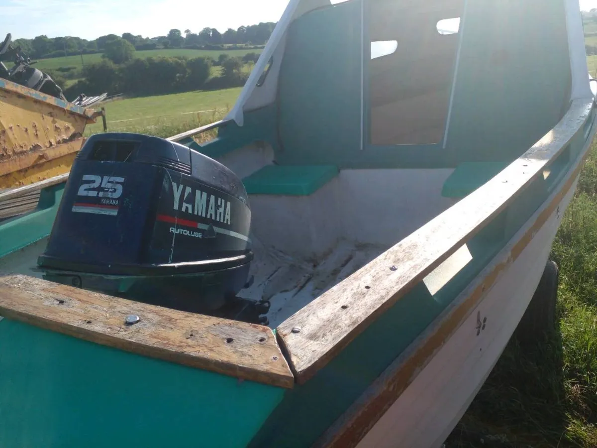 Fishing boat - Image 3