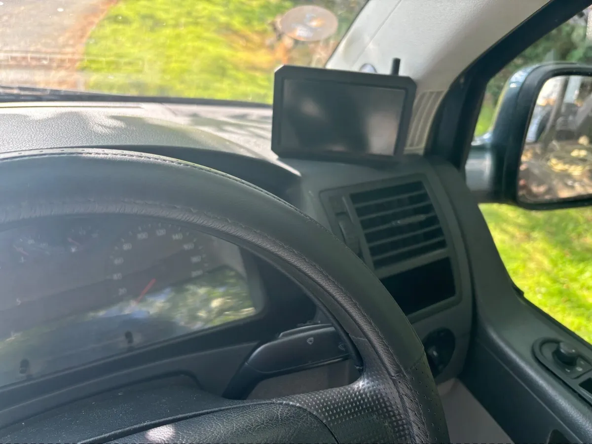 VW T5 CAMPER VAN - Image 3