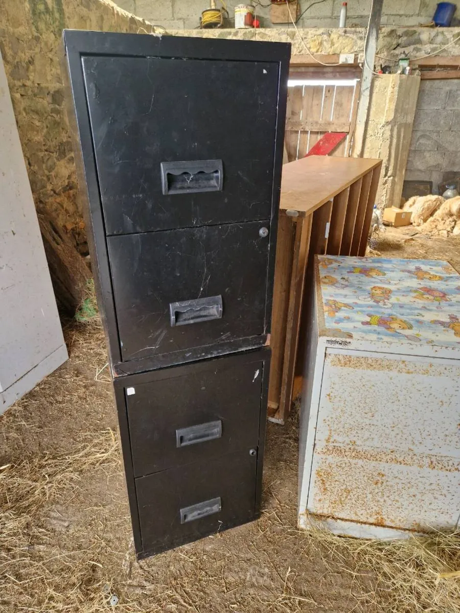 Steel cabinet s. - Image 2
