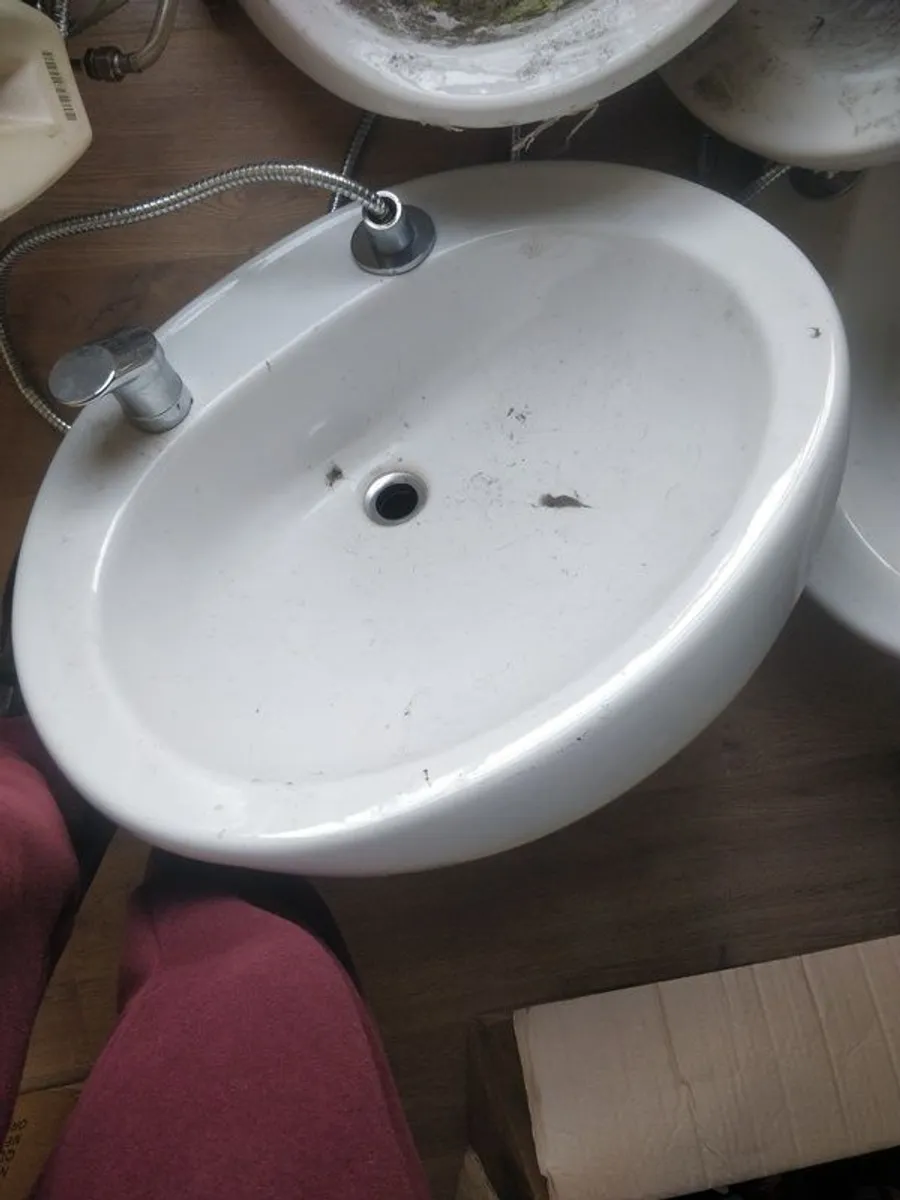 Sinks for sale - Image 1