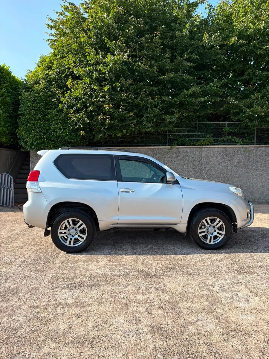 Toyota Landcruiser - Image 4