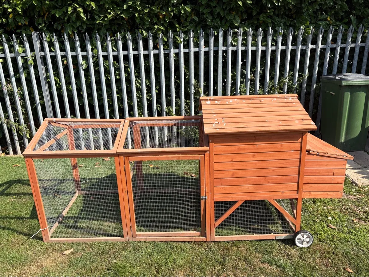 Hen Coop - Image 1