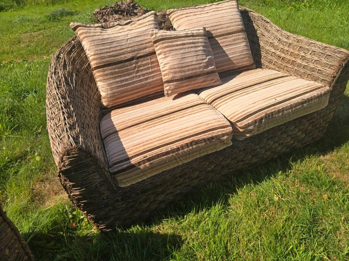 3 peace rattan  garden furniture - Image 4
