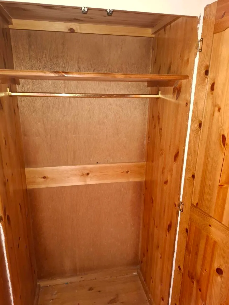 Stand alone wardrobe - Image 3
