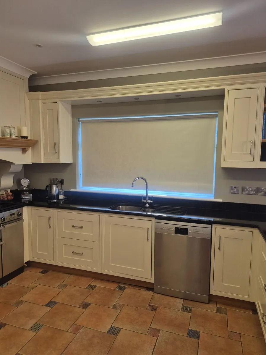 Kitchen units and granite worktops - Image 2