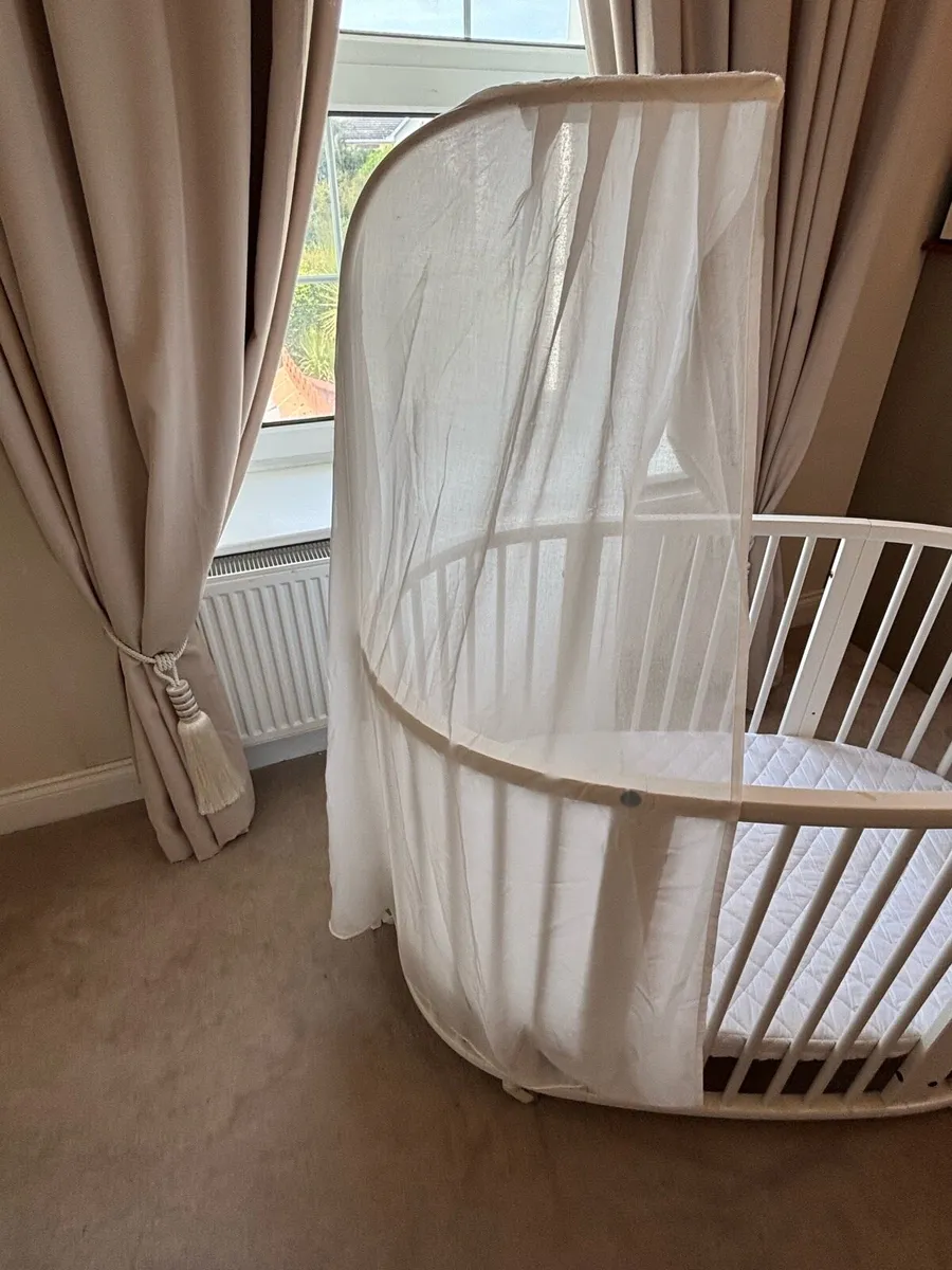 Stokke Sleepi Bed - Image 4