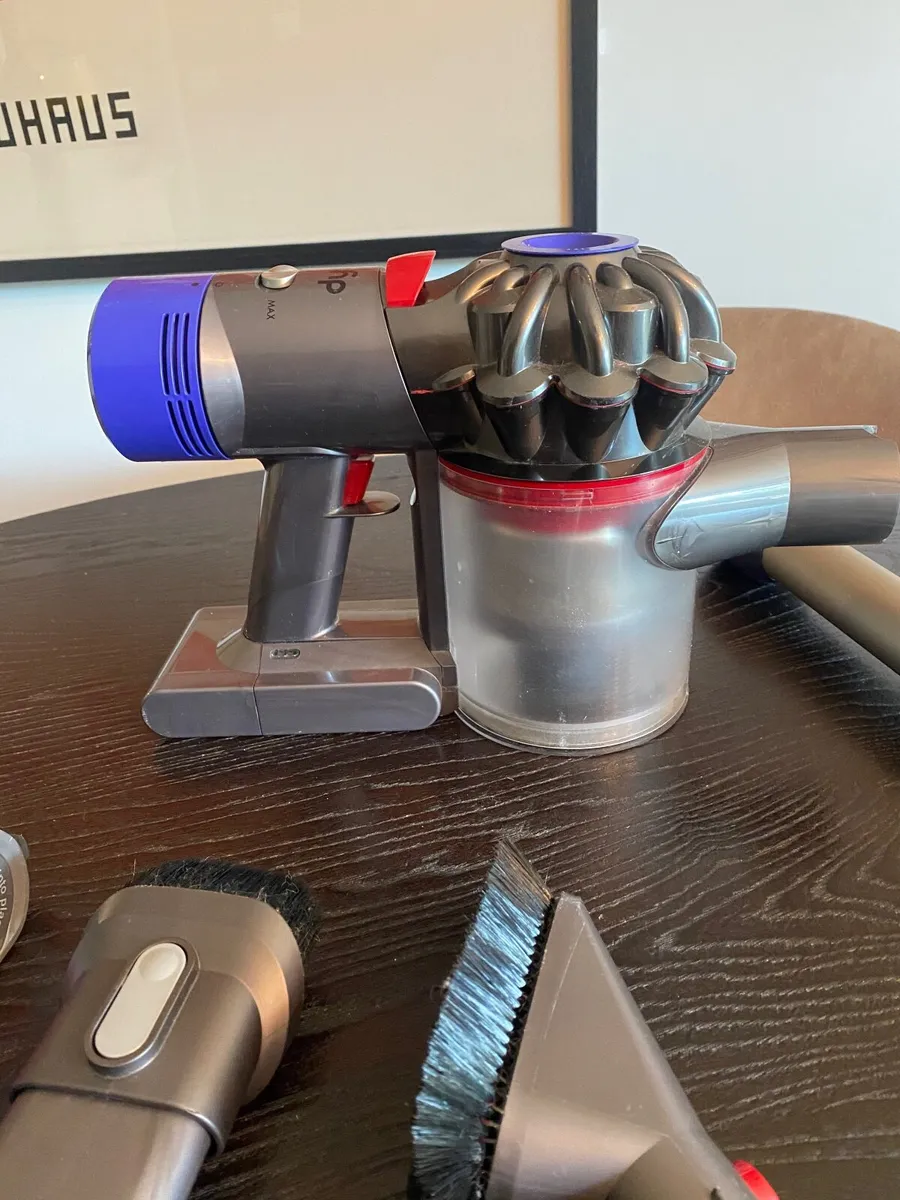 Dyson V8 Animal Extra – Spares/Repair - Image 1