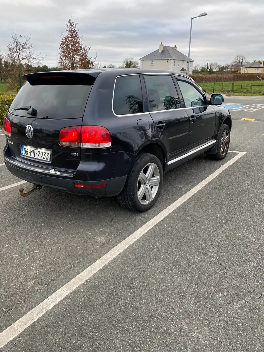 Volkswagen Touareg - Image 4