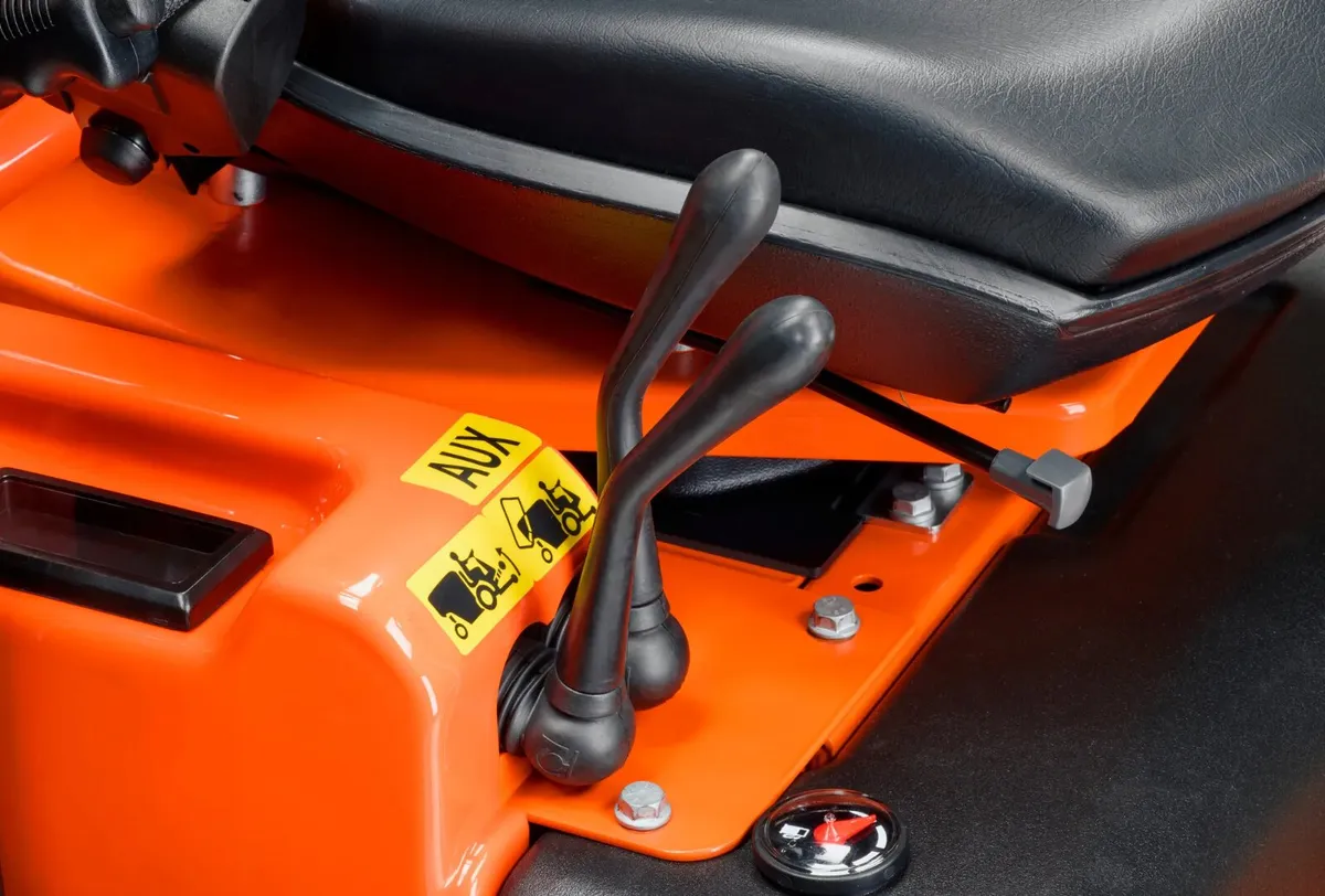 Kubota FC2-221 Outfront Lawnmower - Image 4