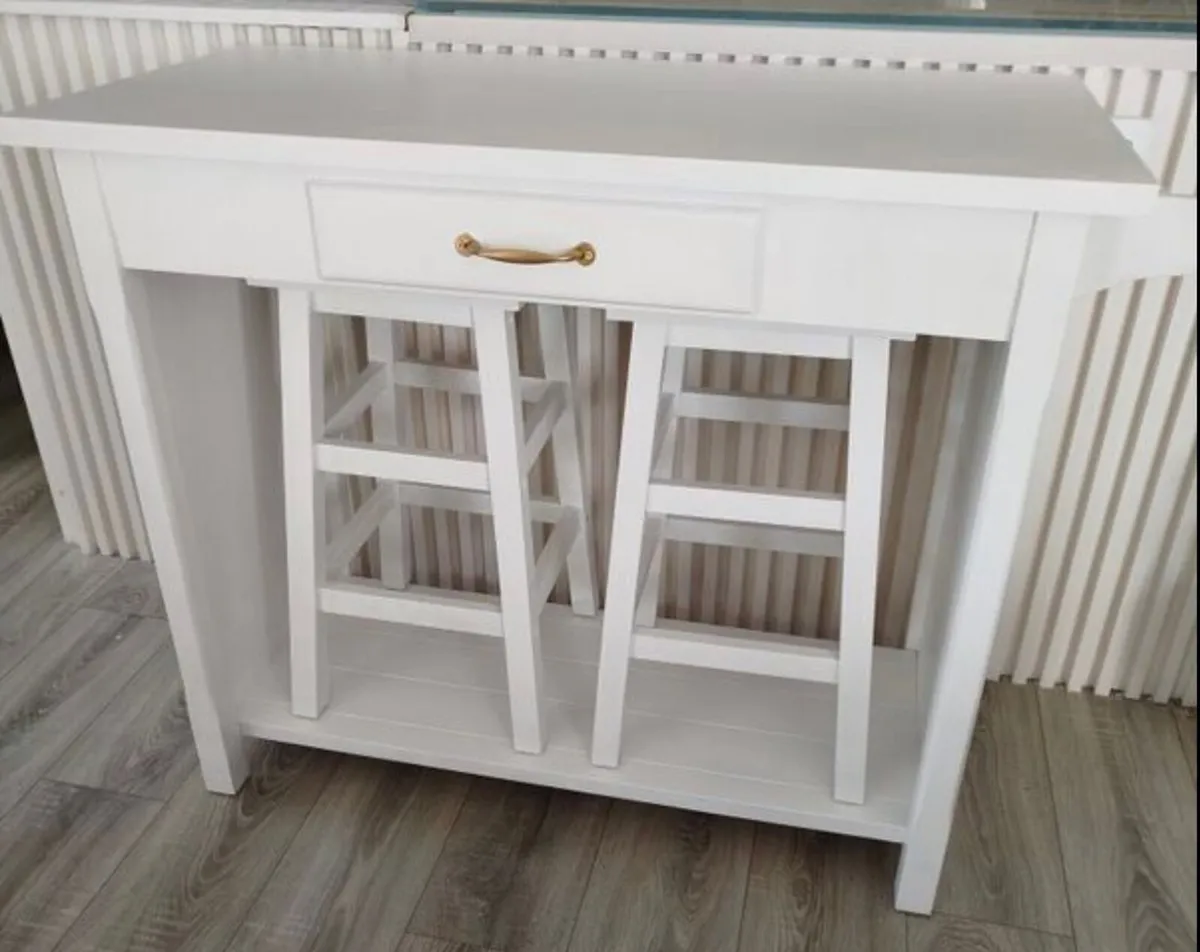Breakfast Bar/ High Table - Image 4