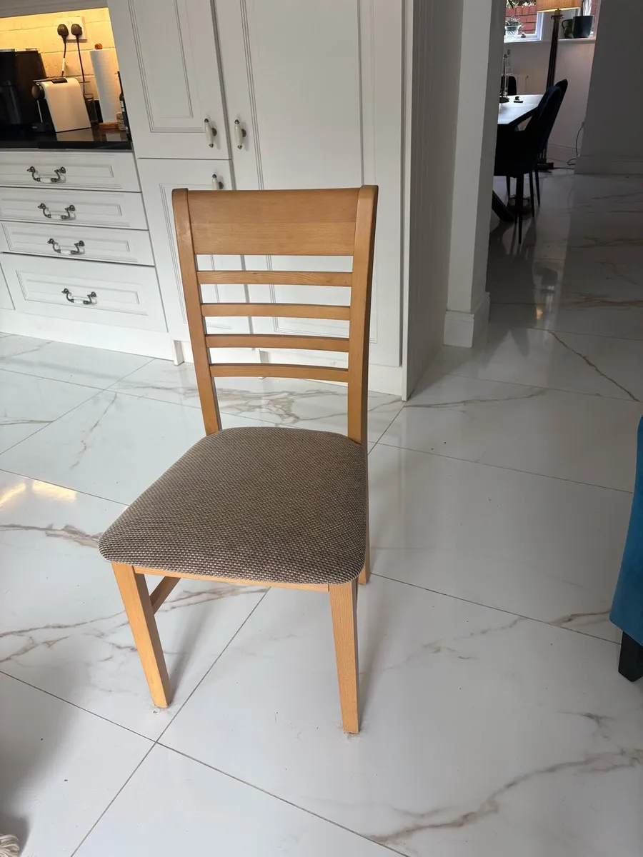 Kitchen wooden table and 6 chairs - Image 4