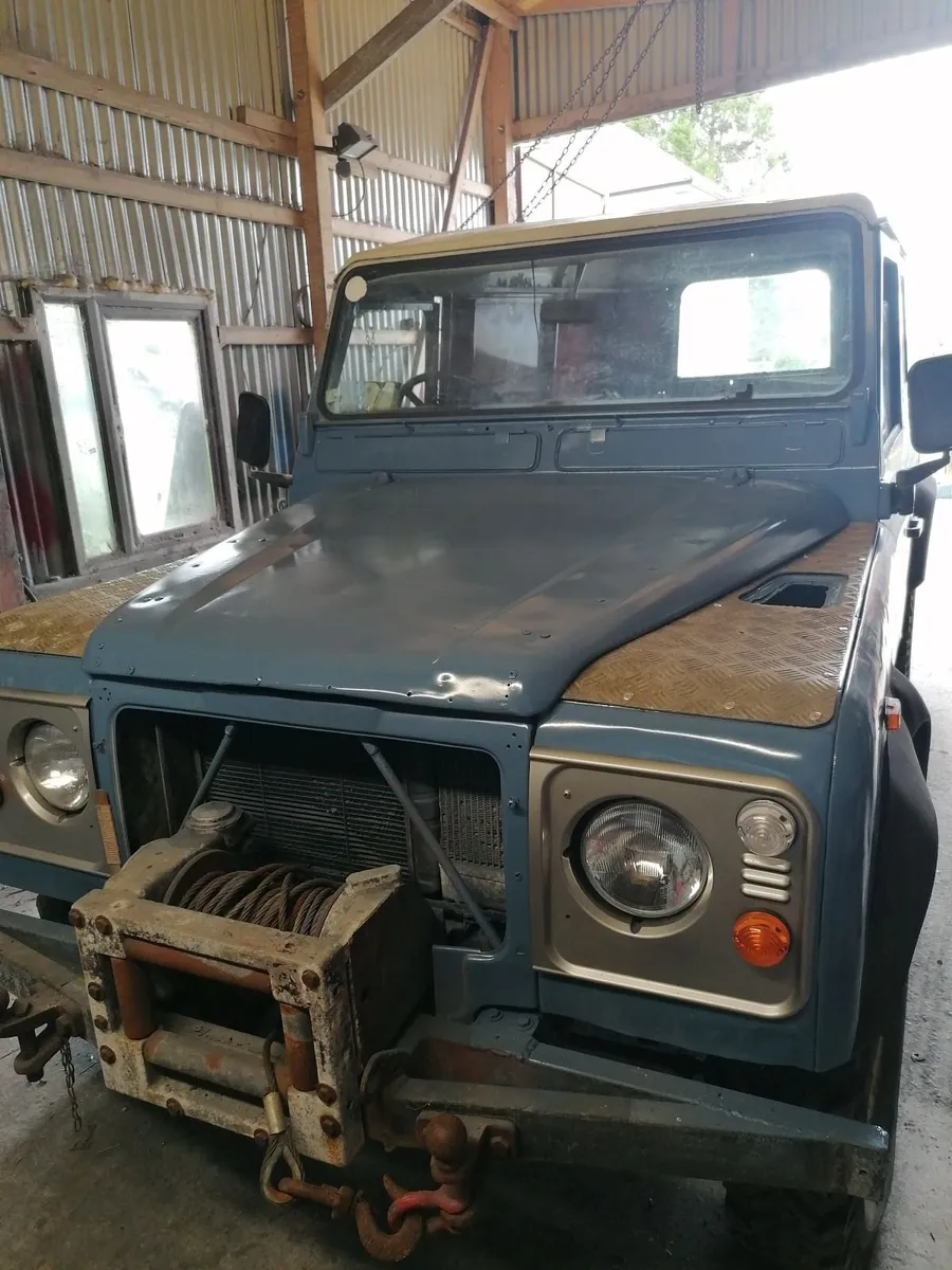 LAND ROVER DEFENDER 110 - Image 1