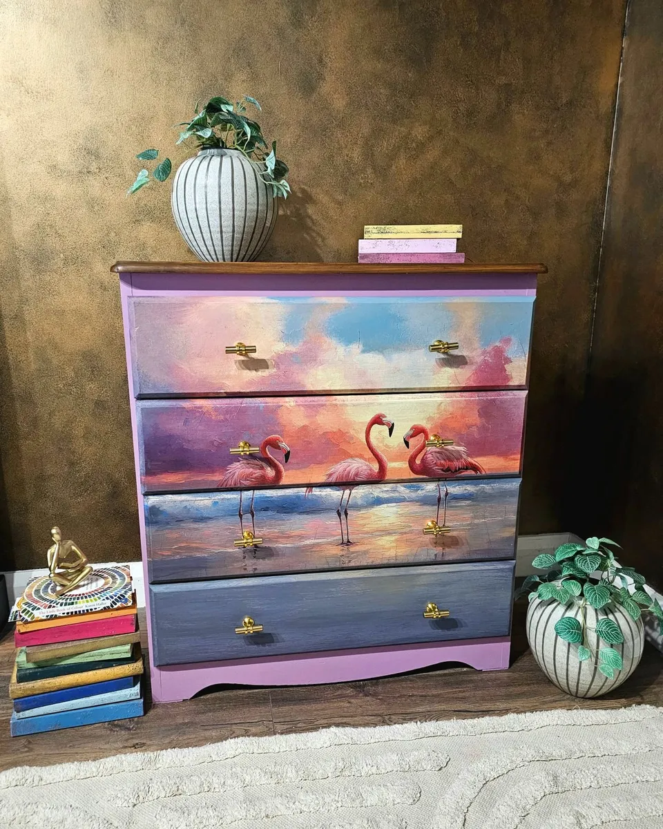 Chest of drawers - Image 1