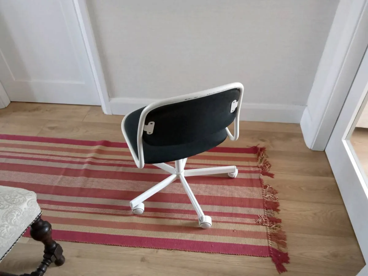 Office Chair - Image 4