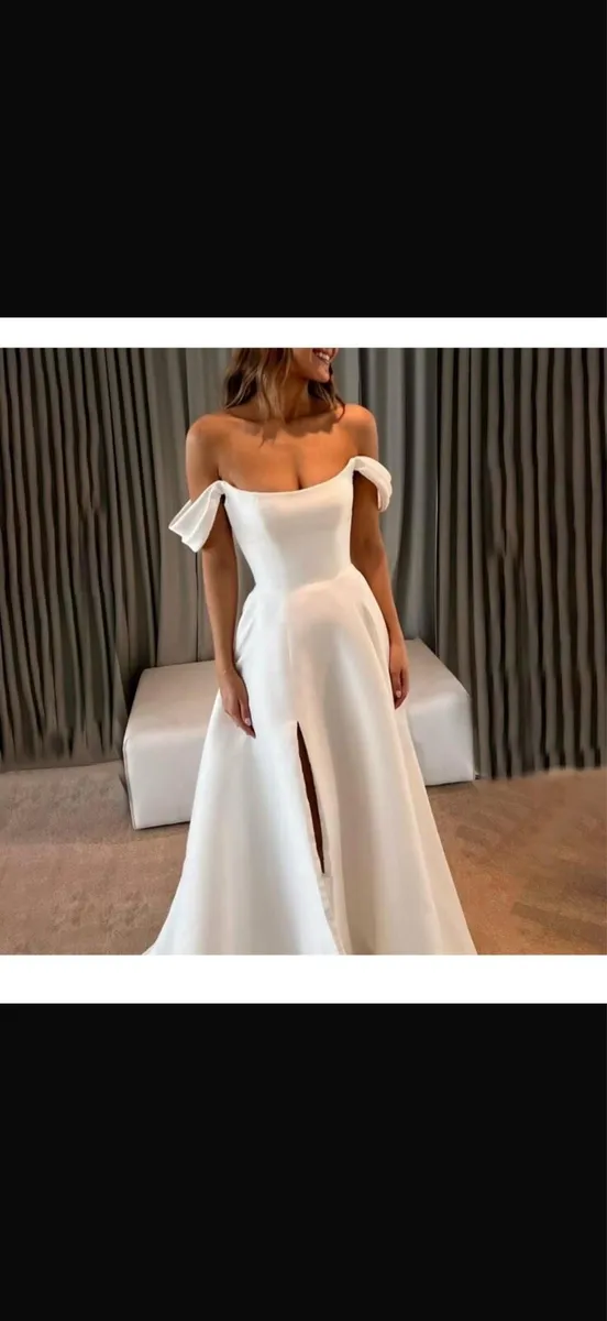 Wedding dress - Image 1