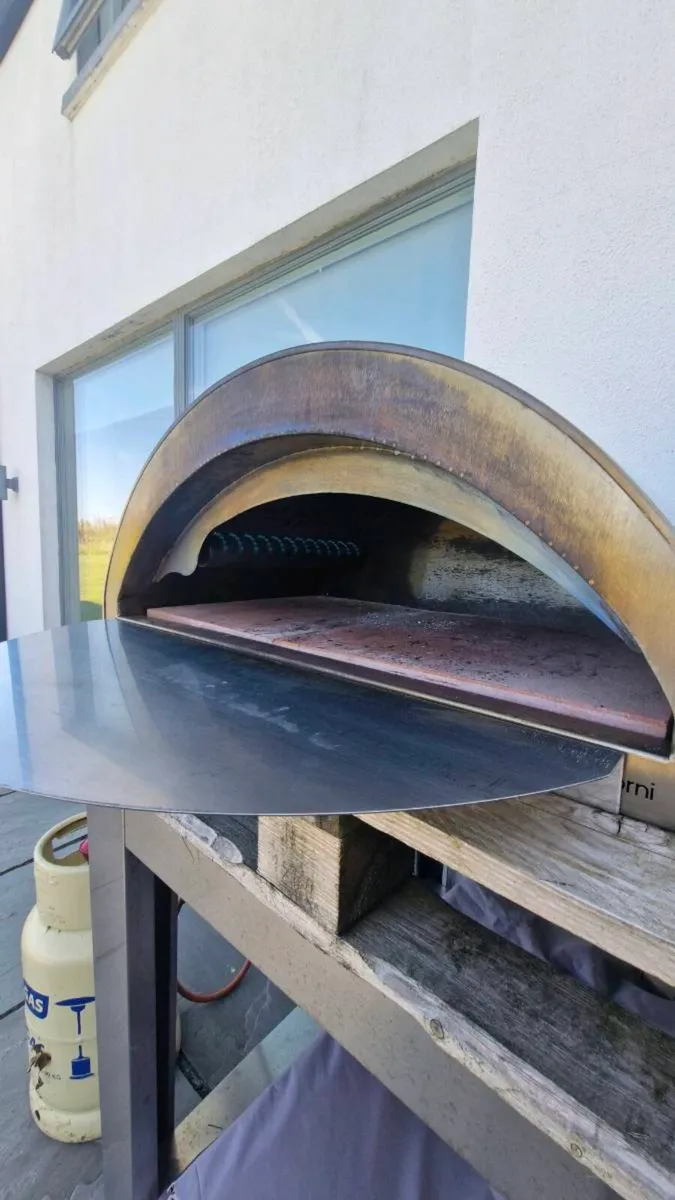 Outdoor Pizza Oven - Image 4
