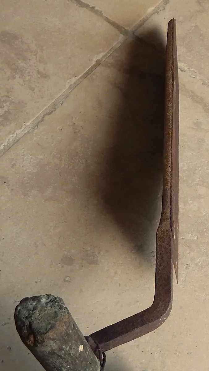 Vintage Traditional Agricultural Hay Knife - Image 4