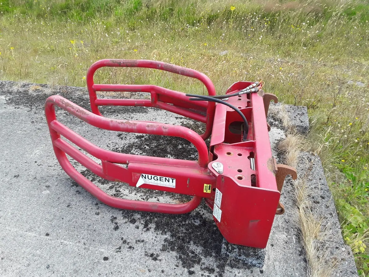 Nugent soft hands bale lifter - Image 3