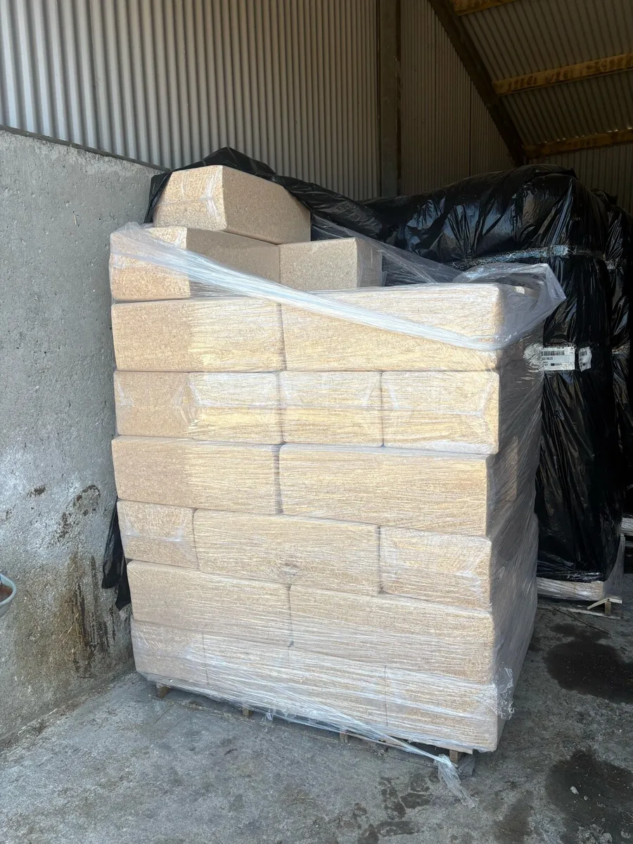 Bales of Shavings for Sale