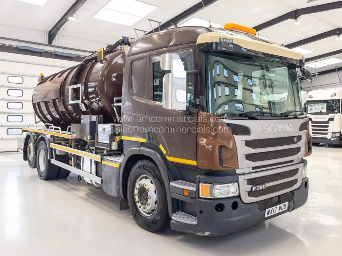 2017 SCANIA P320 WASTE TANKER - Image 1
