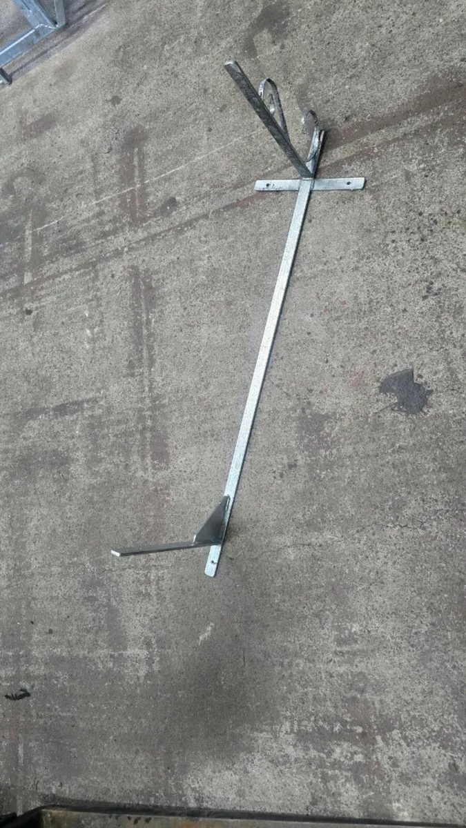 Sign Holder - Image 2