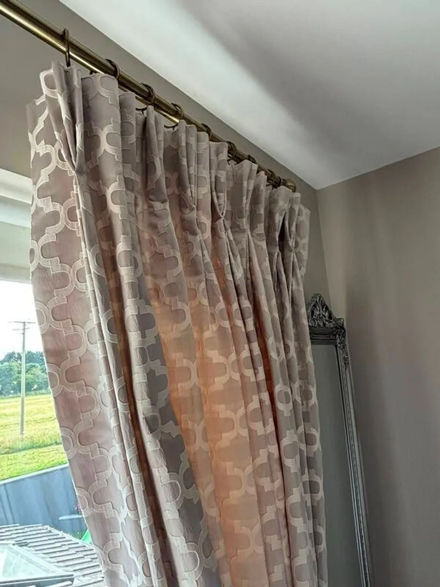 Curtains, pole and tie backs - Image 2