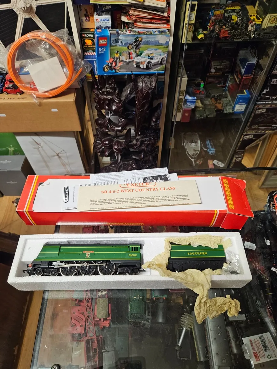Hornby OO Gauge Southern West County Class Exeter - Image 1