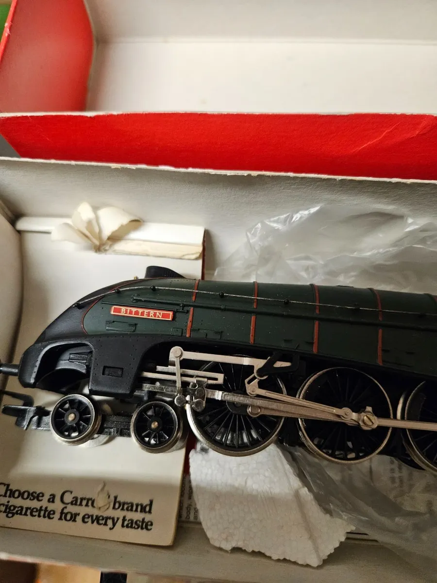 Hornby OO Gauge Bittern Steam Engine - Image 2