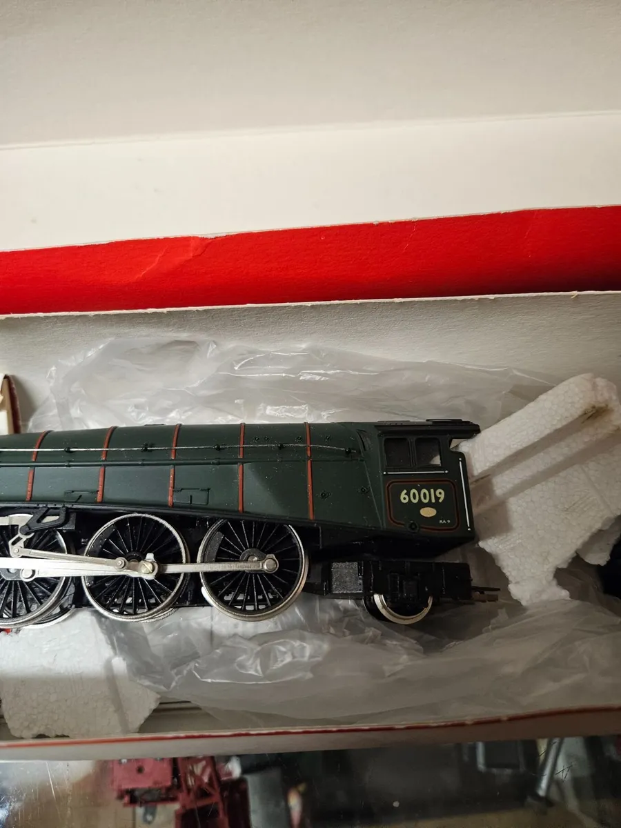 Hornby OO Gauge Bittern Steam Engine - Image 3