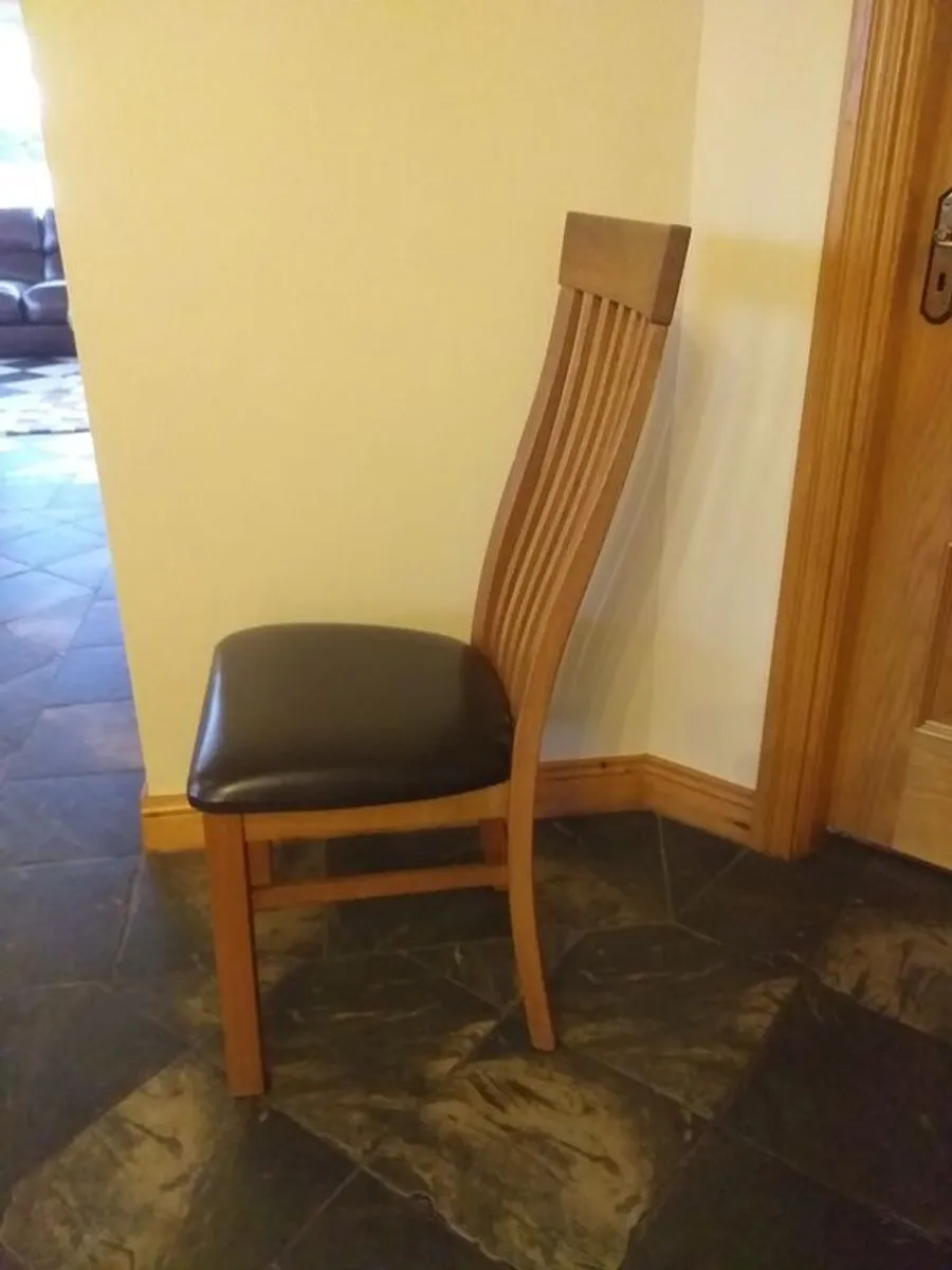 Dining Table & 10 chairs - Image 2