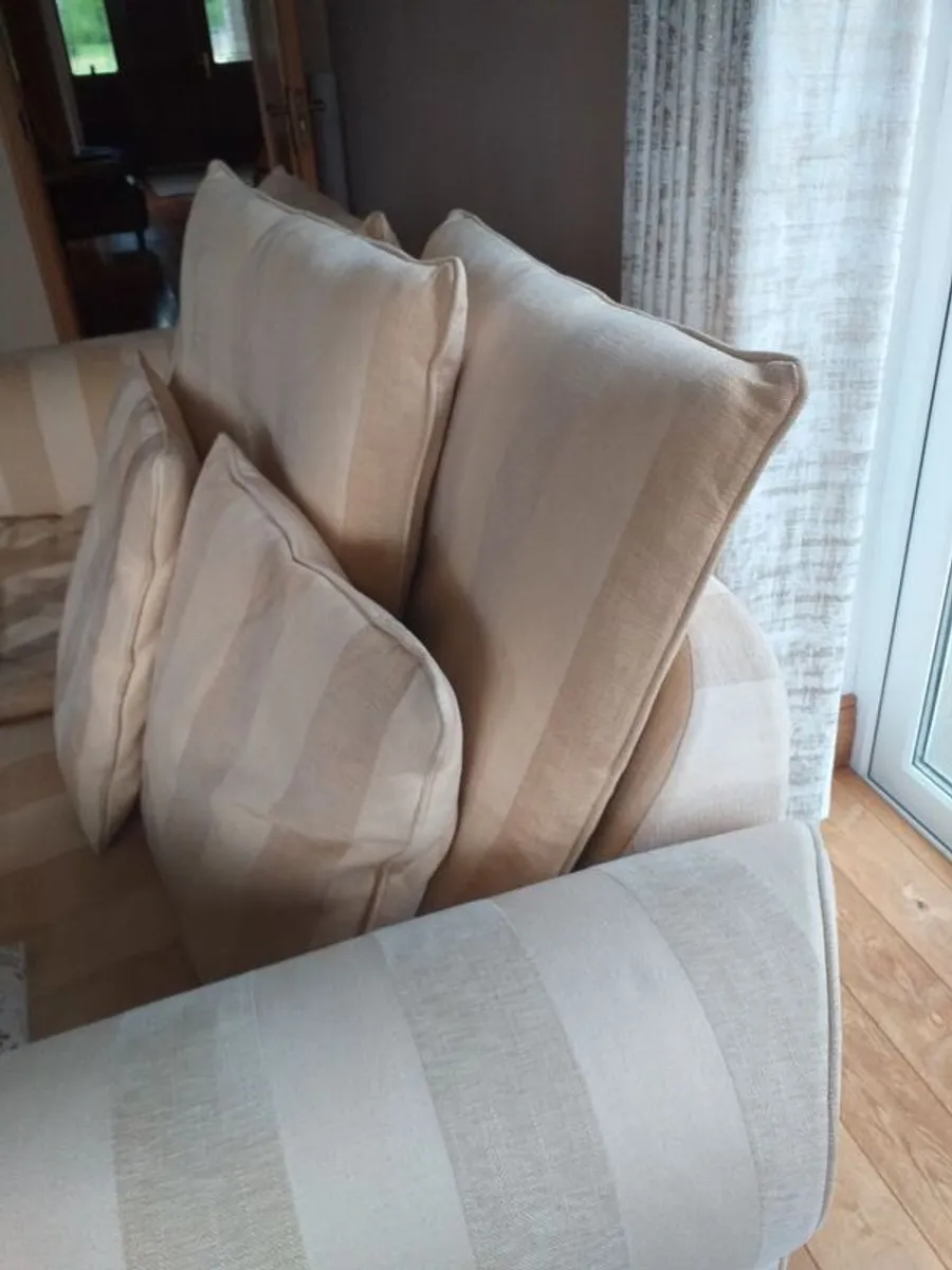 sofa Suite - Image 3