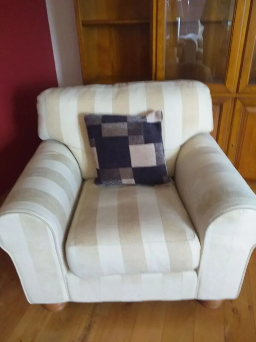 sofa Suite - Image 4