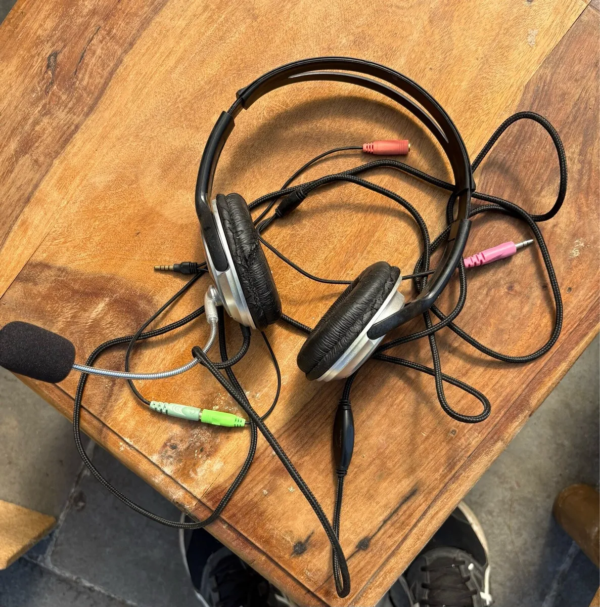 Wired PC Headset with Microphone – 3.5mm