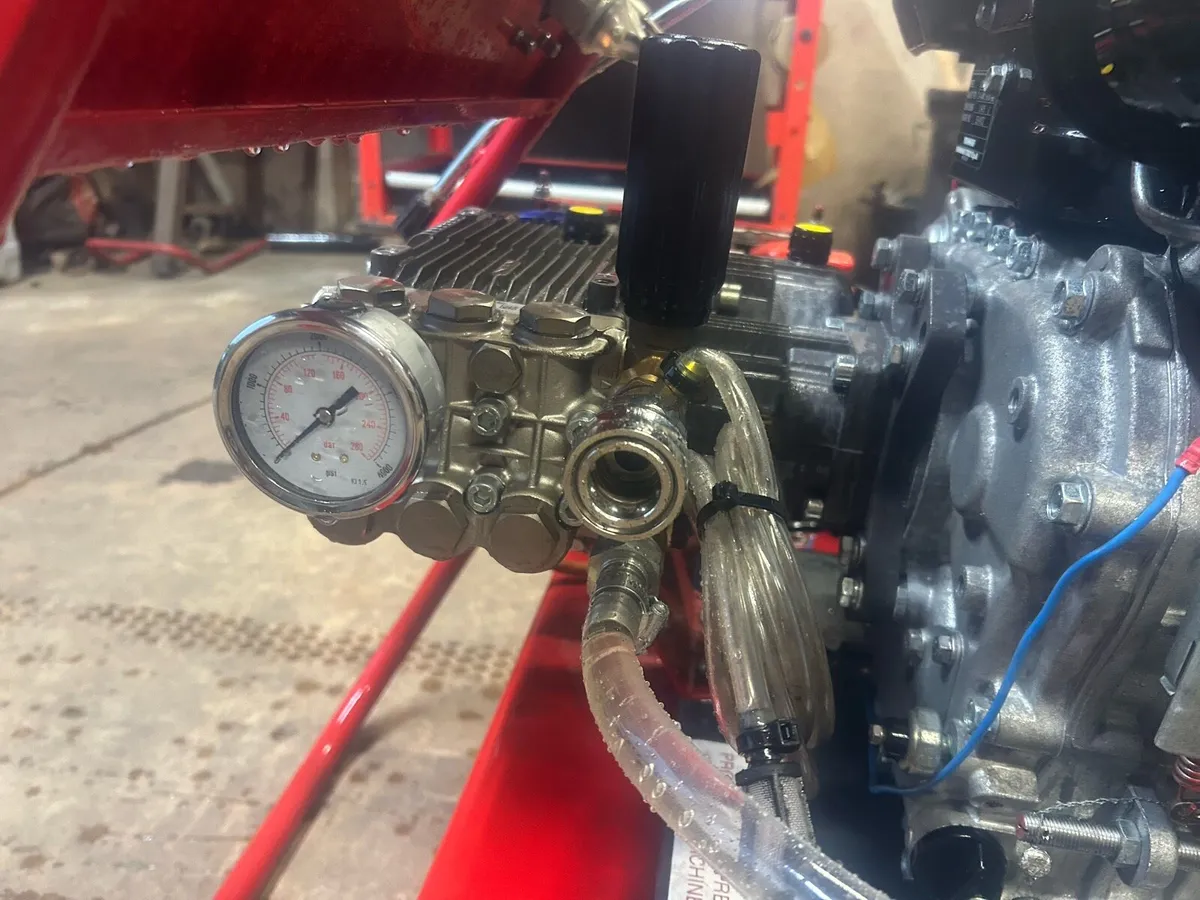 Yanmar pressure washer 3000psi 15LPM - Image 2