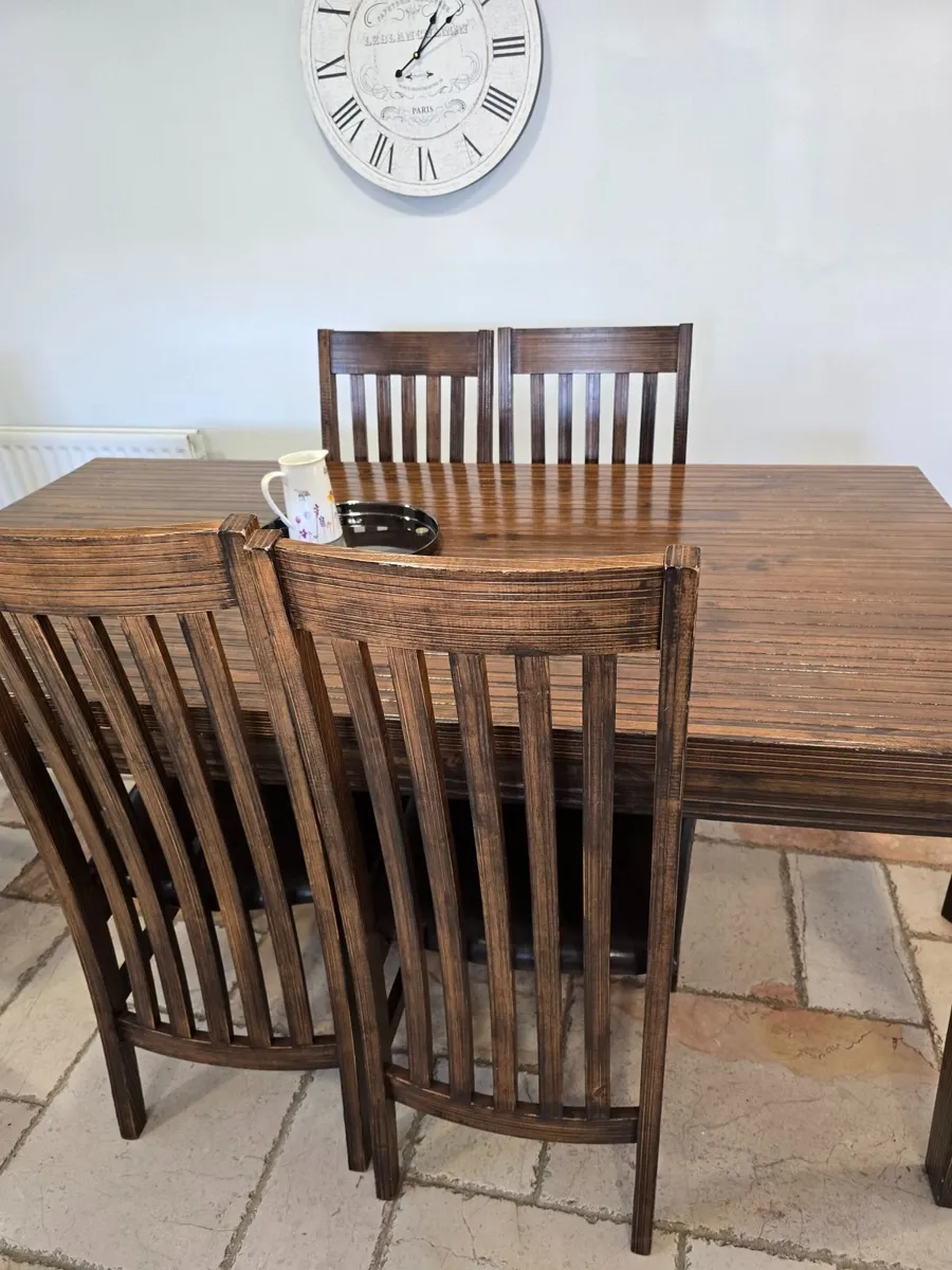 Dining Table & chairs - Image 1