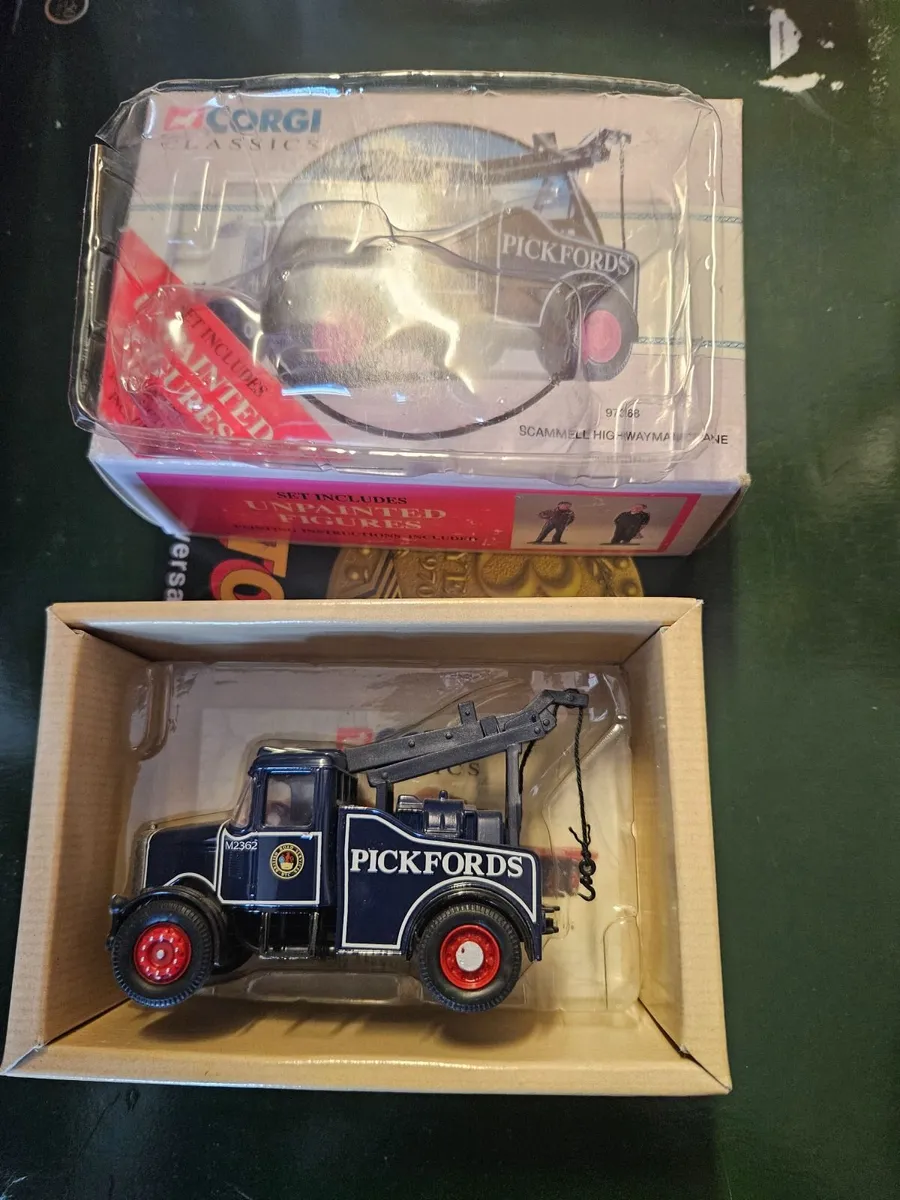 Corgi Scammel Pickfords Tow Truck Wrecker - Image 3