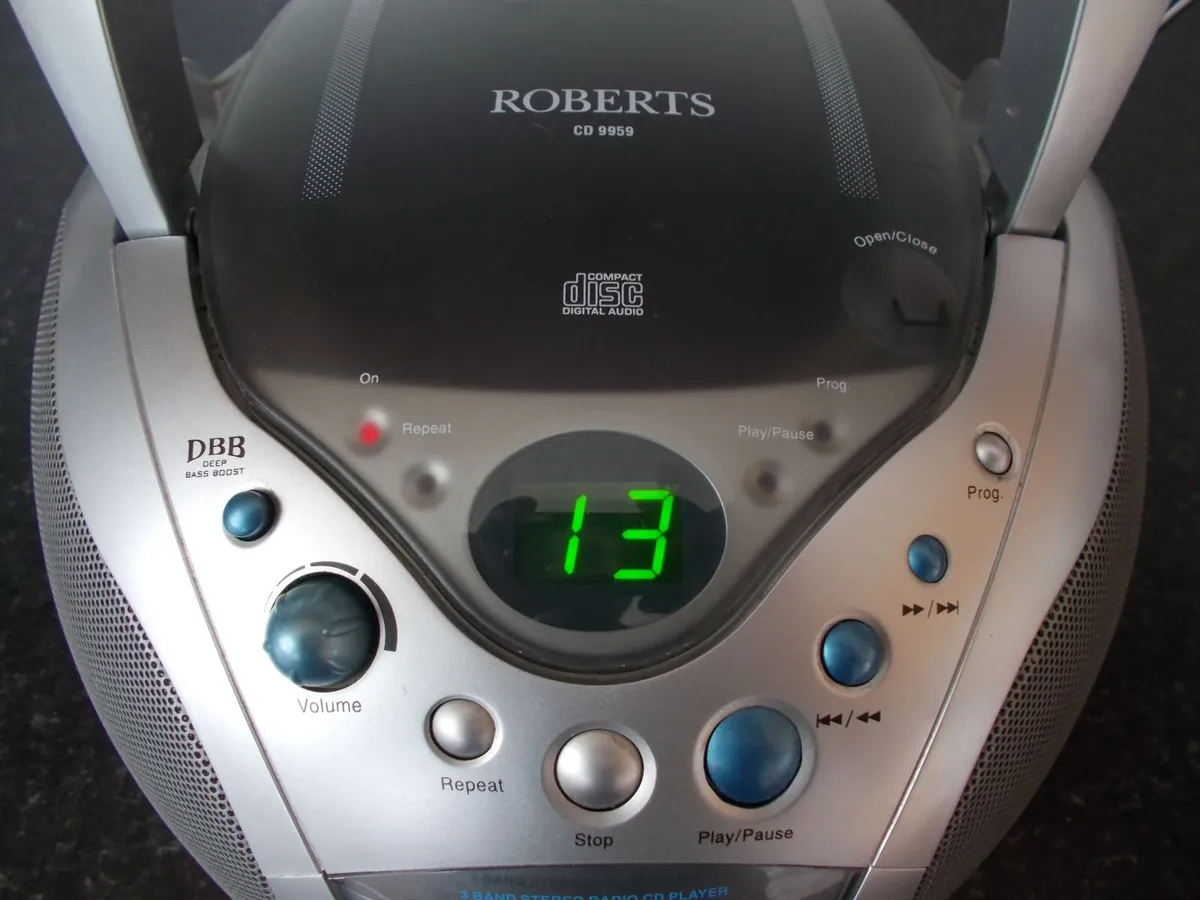 'Roberts' Radio & CD Player - Image 3