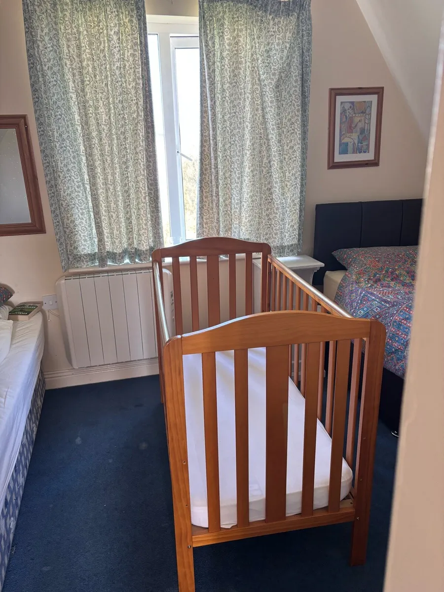 Full size cot with mattress - Image 1