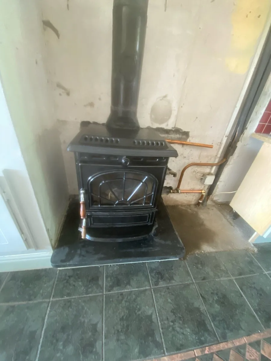 Stove - Image 1