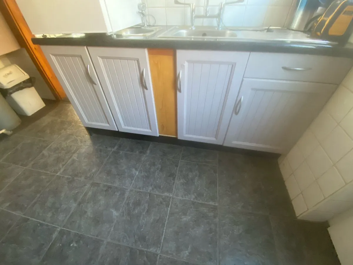 Kitchen - Image 1