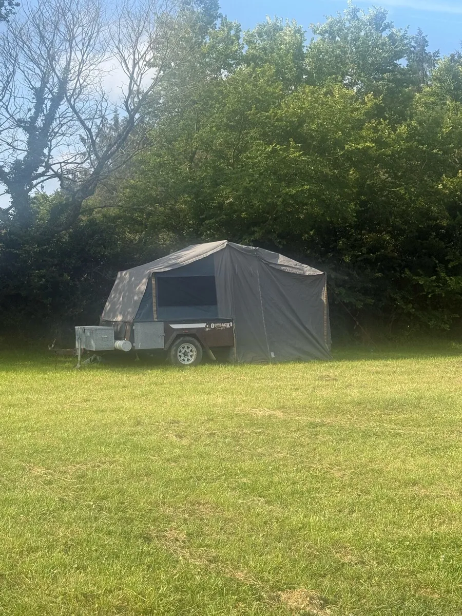 Trailer tent - Image 1