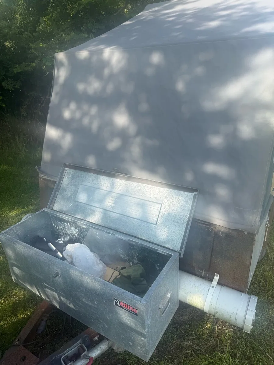 Trailer tent - Image 2