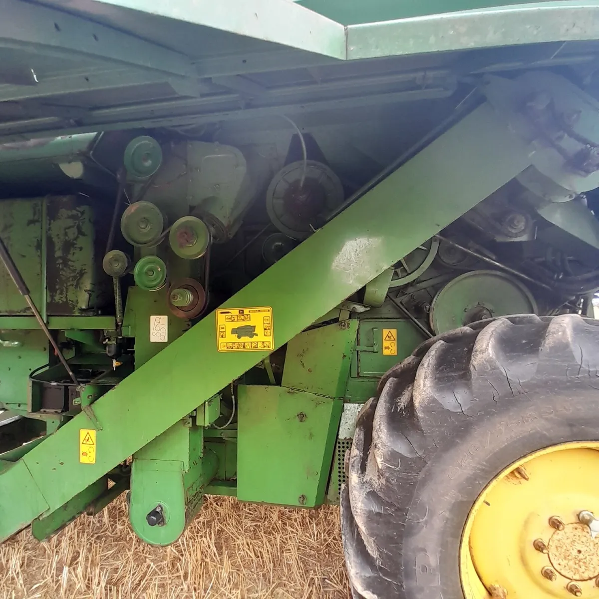 John Deere 2054 - Image 3