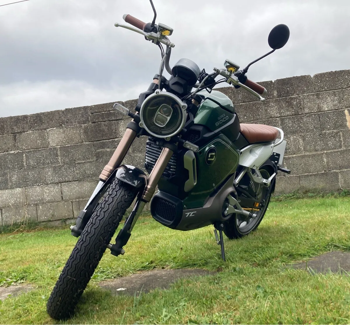 VMOTO Super Soco TC Electric Motorbike 1500W - Image 1
