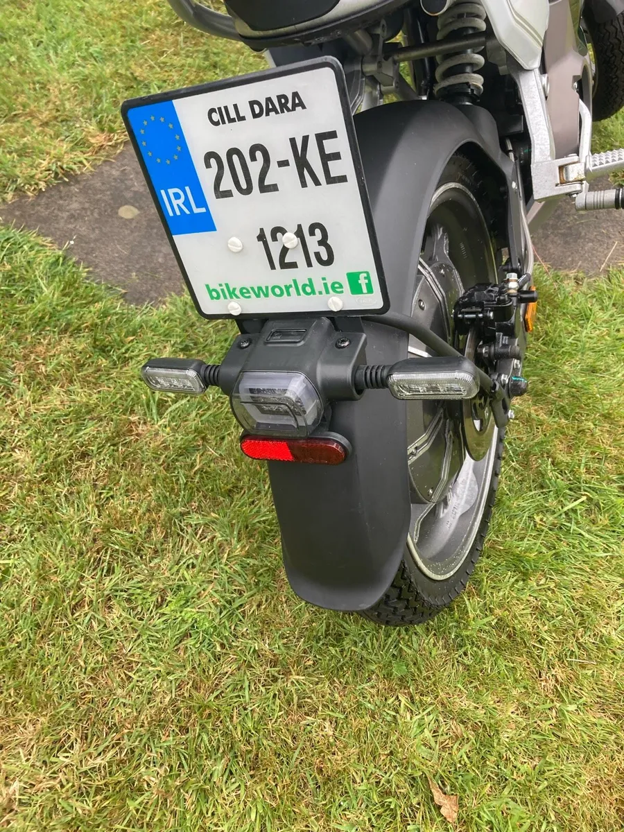 VMOTO Super Soco TC Electric Motorbike 1500W - Image 4