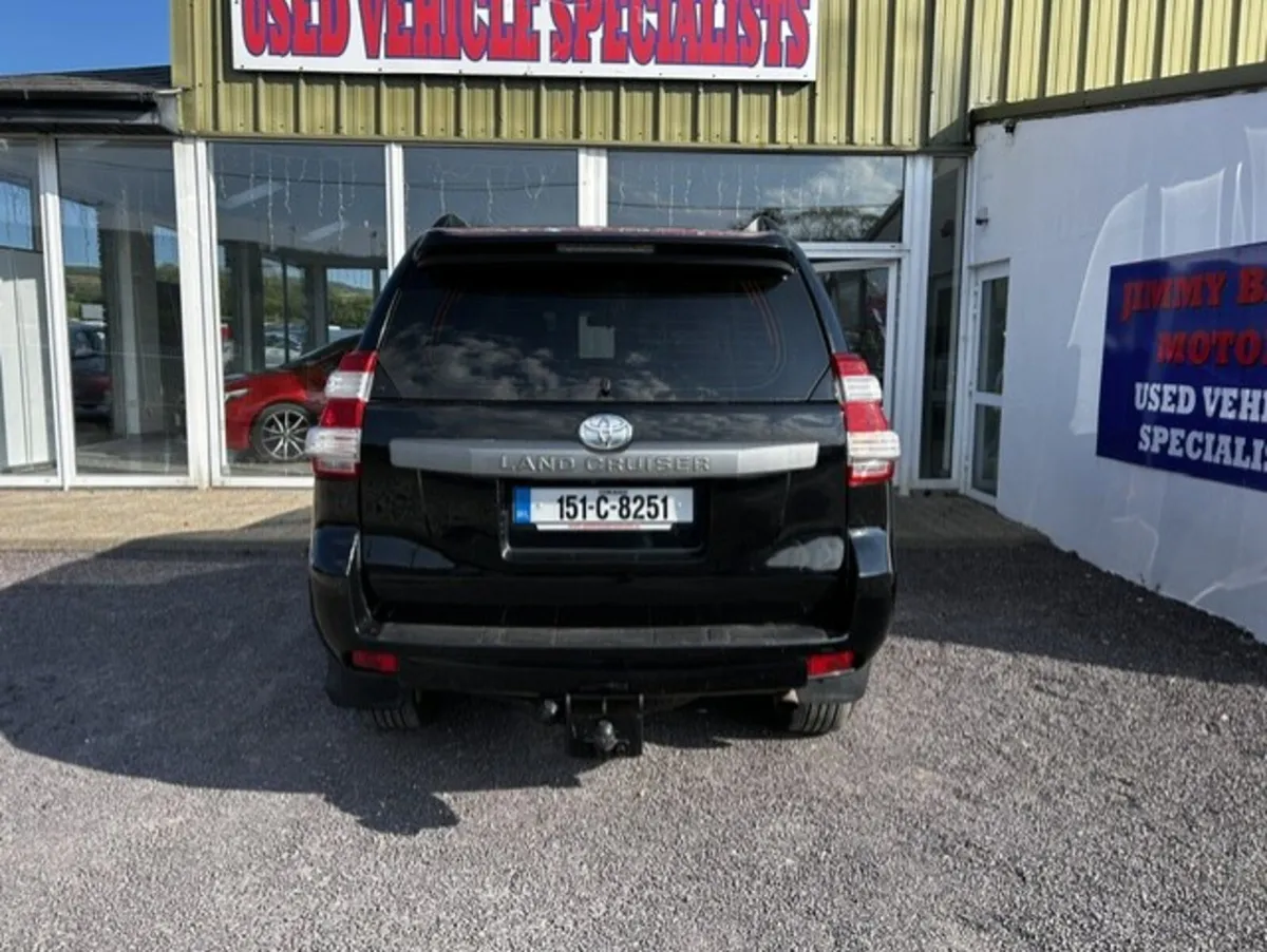 Toyota Land Cruiser CREW CAB - Image 4