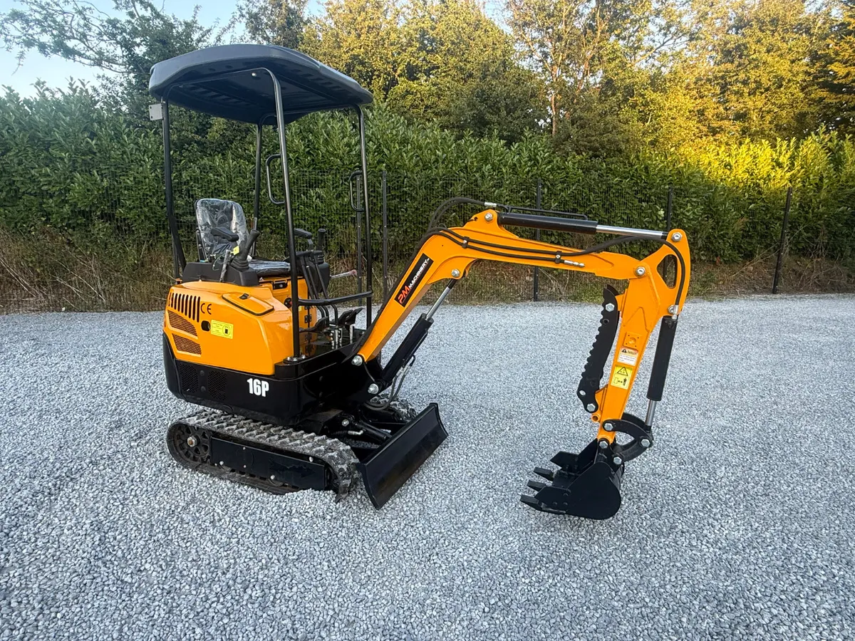 NEW 2026 1.6 TON MINI DIGGER - Image 2